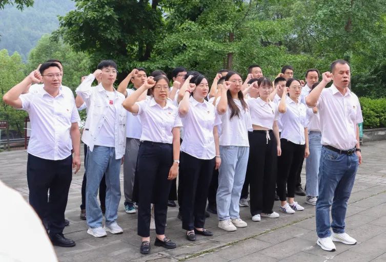红色七月，，，，，超“燃”！-党建活动-浙江华友钴业股份有限公司
