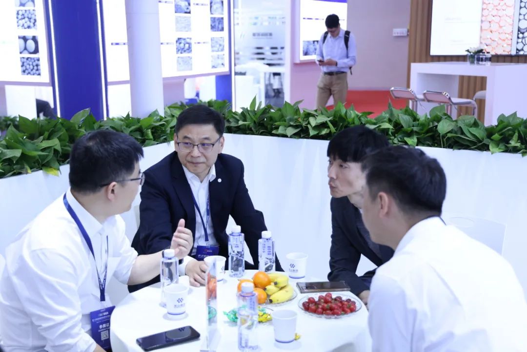 两大工业集团携手，，，在这场盛展惊艳出圈！-企业新闻-浙江华友钴业股份有限公司