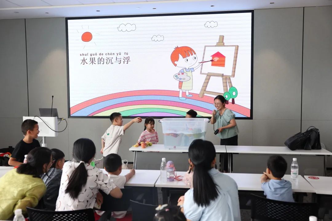 大手拉小手，，，，，，一起庆“6·1”-文化活动-浙江华友钴业股份有限公司
