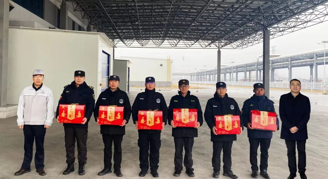 致敬坚守 | 新春慰问送温暖，，，，，鼓舞士气再出发-企业新闻-浙江华友钴业股份有限公司